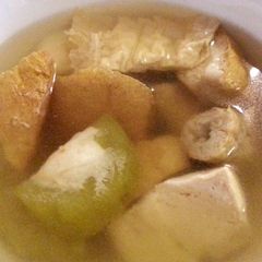 A picture of Yong Tau Foo soup.