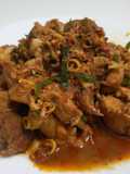 ผัดพริก​แกง​กระดูก​หมูตะไคร้(กระดูก​ใบ​พาย)​