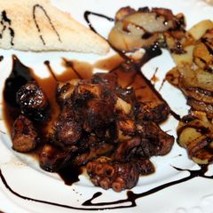 A picture of Restricted balsamic vinegar octopus.By Effe.