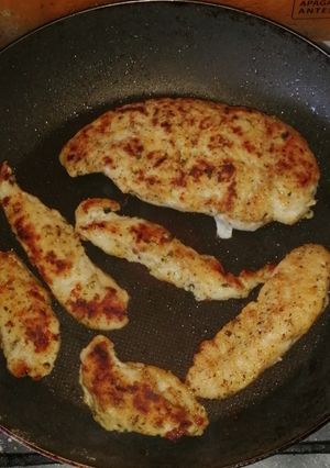 Una foto de Pechuga de Pollo frita en especies