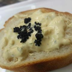 A picture of Caviar on Toasted.