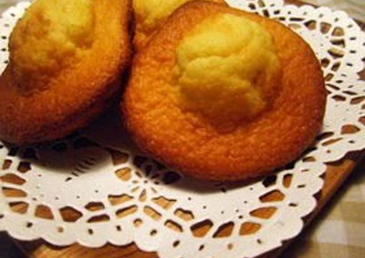 Recipe of Quick Moist and Fluffy Milky Honey Madeleines