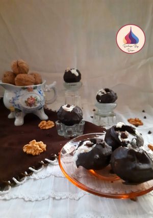 A picture of Walnut Chocolate Puchka.