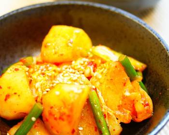 Popular Cuisine Fried Potato with Butter Kimchi Delicious Simple