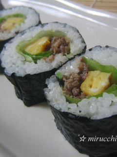 A picture of Everyone Loves This! Mayonnaise Soboro Sushi Rolls.