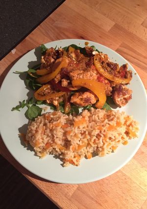 A picture of Paprika & Sun Dried Tomato Chicken.