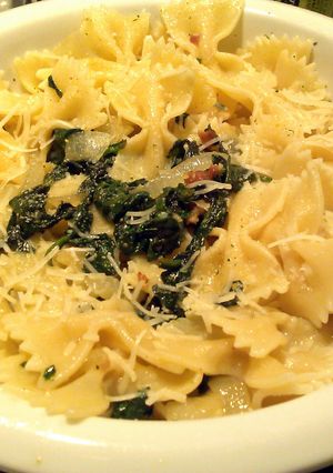 A picture of Bowtie Spinach and Bacon. Pasta.