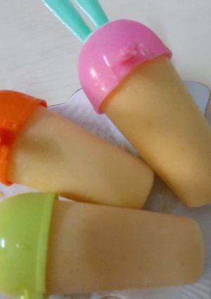 A picture of Mango kulfi.