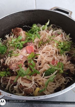 Una foto de Fideos Secos con pollo y jamón 🥩🥩