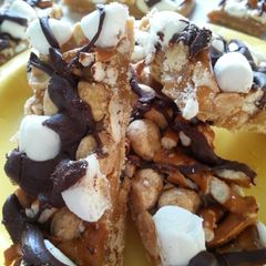 A picture of CREAMY CARMEL CRUNCH BARS.