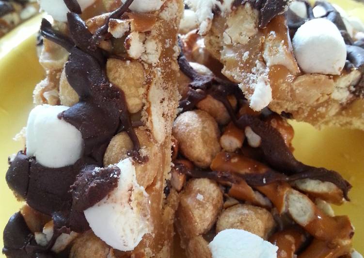 CREAMY CARMEL CRUNCH BARS CREAMY CARMEL CRUNCH BARS