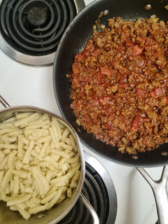 A picture of Quick mince and macaroni.