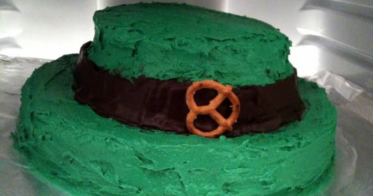 leprechaun hat cake