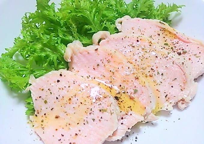 Moist Poached Chicken with Olive Oil