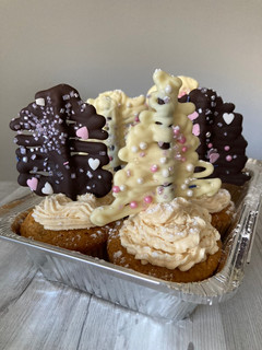Una foto de Cupcake de turrón y buttercream turrón