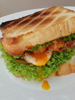 A picture of Spicy Garlic Buttered Shrimp And Egg Sandwich.