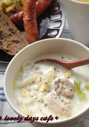 A picture of Chicken & Spring Cabbage Cream Soup.