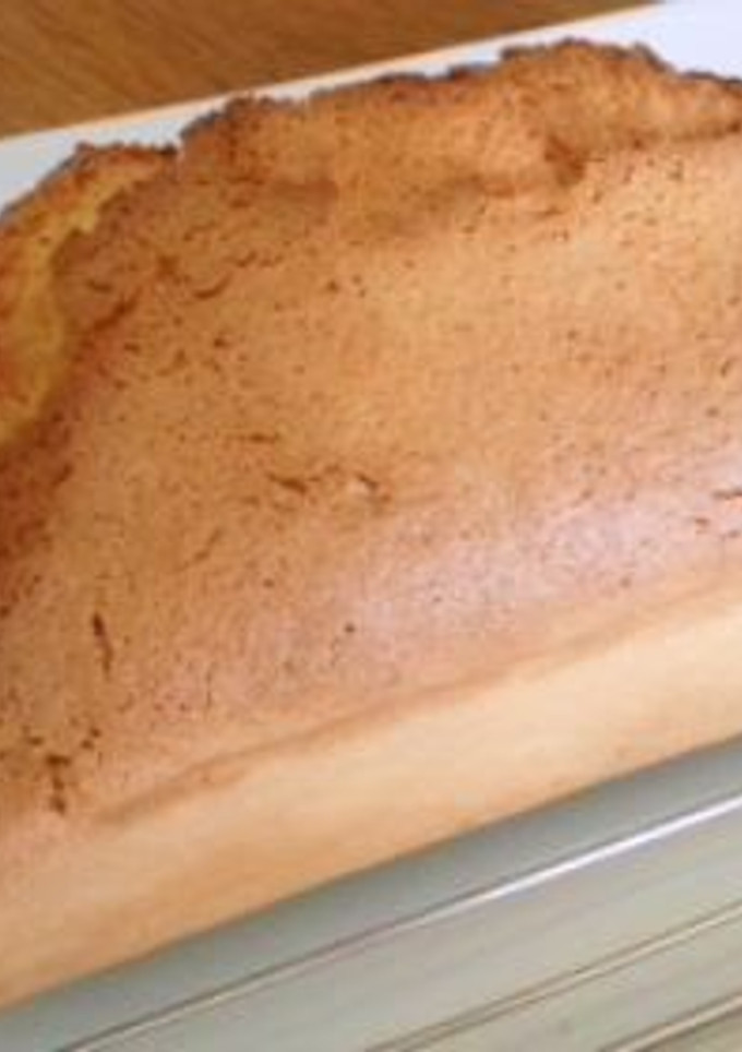 A picture of A Cake Like From a Bakery.
