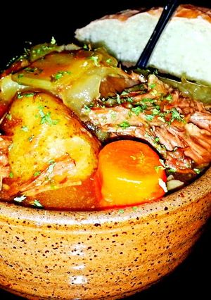 A picture of Mike's Old Time Beef Stew.