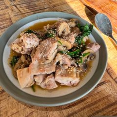 A picture of Slowly cooked butter-soy sauce chicken saute.