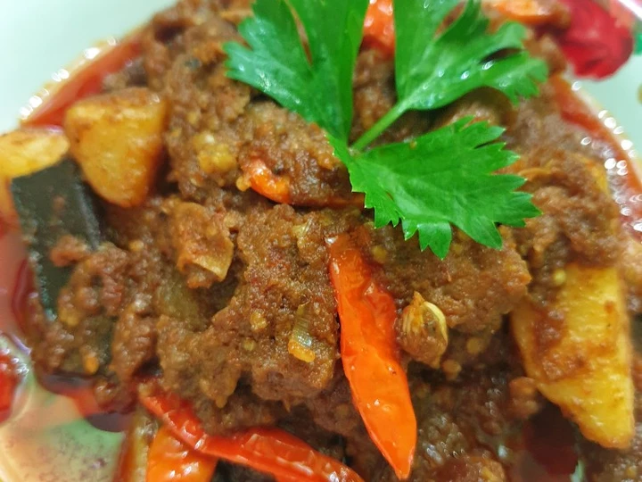 Cara Gampang Menyiapkan Resep Oseng Mercon Sapi Kentang yang Lezat Sekali Anti Ribet, Uenak Banget