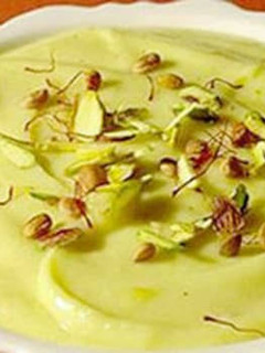 आम श्रीखंड (aam shrikhand recipe in Hindi) रेसिपी मुख्य फोटो