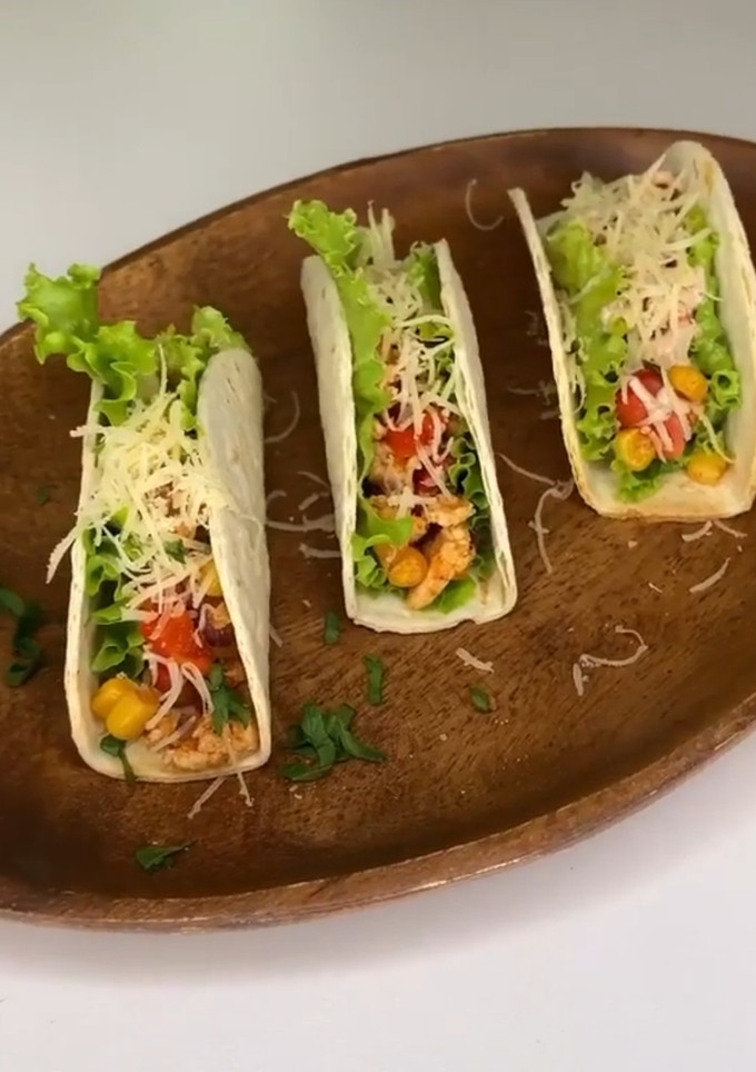 Húsos zöldséges taco🌮🌮🌮🌮 recept fotója