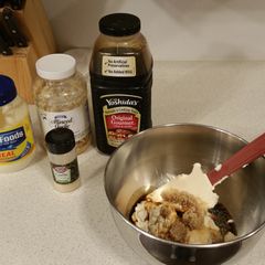 A picture of Garlic Steak Sauce.
