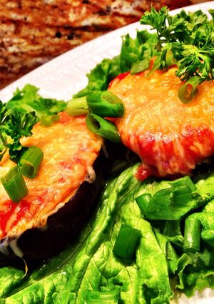 A picture of Eggplant Pizza.
