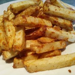 A picture of Extra Crispy Spicy Hand Cut Fries.