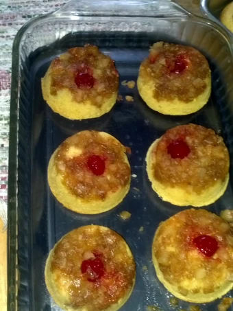 How To Make little pineapple upside down cakes which So Delicious