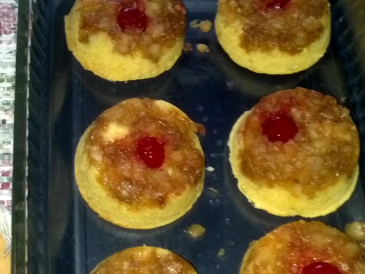 How To Make little pineapple upside down cakes which So Delicious
