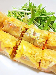 A picture of Memil Jeonbyeong (Buckwheat Crepe) Style Fresh Spring Rolls.