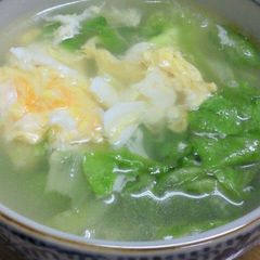 A picture of Easy Lettuce Soup.