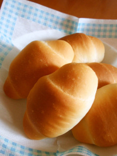 A picture of Bread Rolls that Stay Soft the Next Day.
