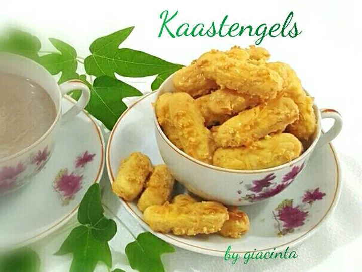 Cara Mudah Membikin Resep Kaastengels (tanpa telur) - Lima bahan utama yang Bikin Ngiler Anti Ribet, Menggugah Selera