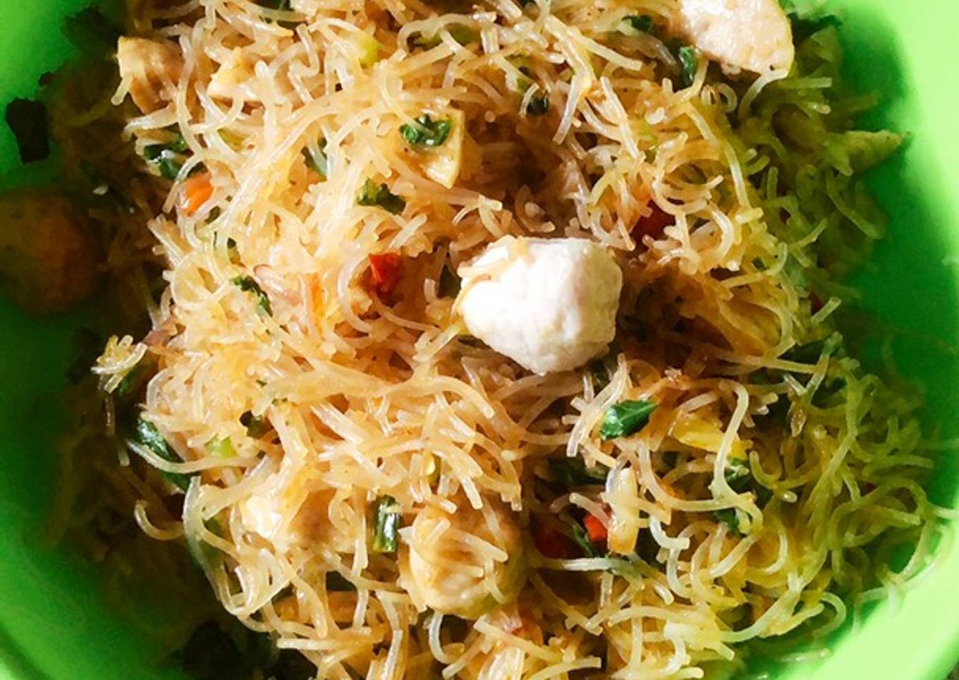 Bihun tumis bakso mantap