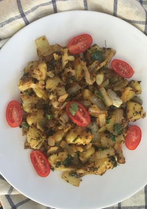 A picture of Spicy Potatoes .
