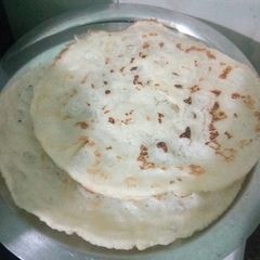 A picture of Buttermilk dosa.