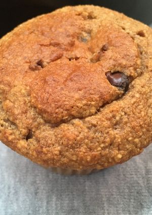 Una foto de Cupcakes de avena y nueces con chispa de chocolate 🍫