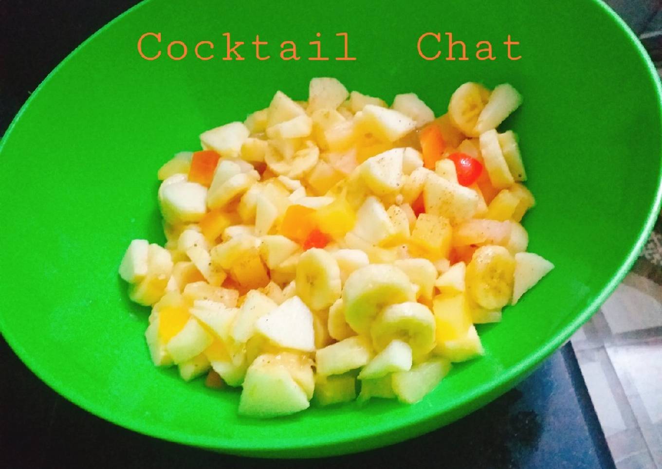 Cocktail fruit chat