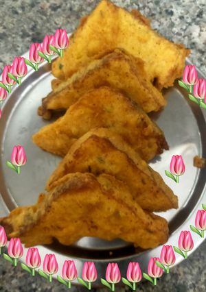ब्रेड पकौड़ा (bread pakoda recipe in Hindi) रेसिपी मुख्य फोटो