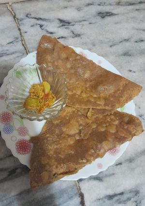 A picture of Haleem Parathe.