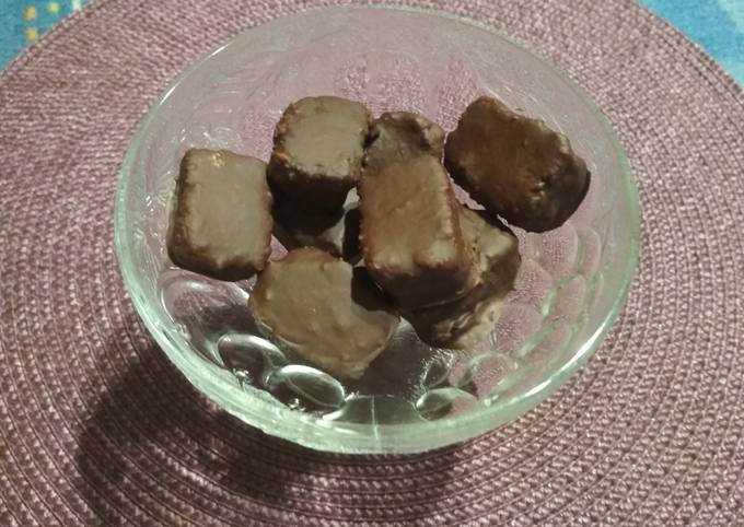 Glutén és laktózmentes kókuszos szaloncukor (csoki nélkül értendő a laktózmentessége) recept foto