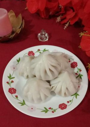 A picture of Ukadiche Modak.