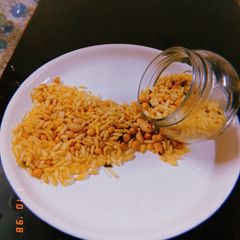 A picture of Murmura Namkeen.