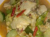 อ่อมปีกไก่ใส่แตงกวา (Spicy Thai Chicken Wings Curry with Cucumber)