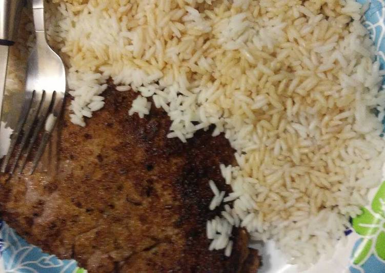 Breaded steak and rice