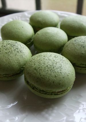 A picture of Matcha Green Tea Macarons.