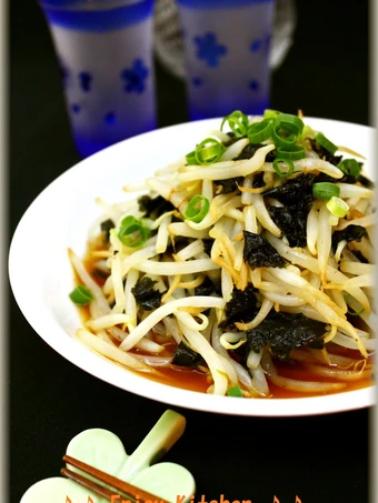 Easy Steps to Prepare Recipes Bean Sprouts and Nori Seaweed Salad With Sweet Vinegar Garlic Sauce the Delicious Perfect.
